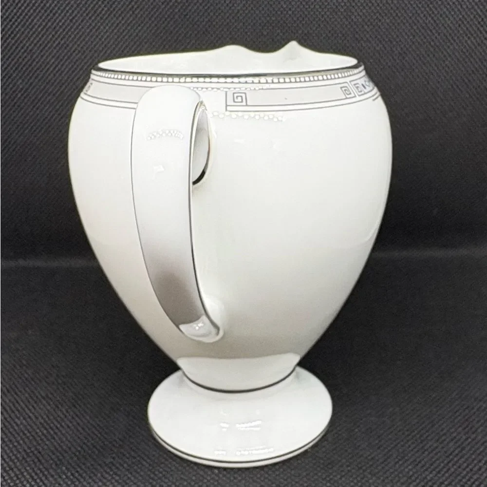 Vintage Wedgwood Amherst Platinum Globe shape milk jug creamer